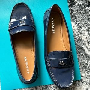 Coach Navy Blue Paten Leather Loafers Size 9.5 Excellent condition